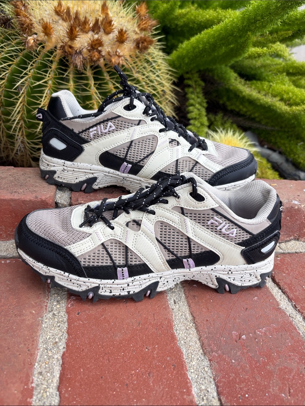 Fila Women’s Beige Black and Lavender Trail Sneakers